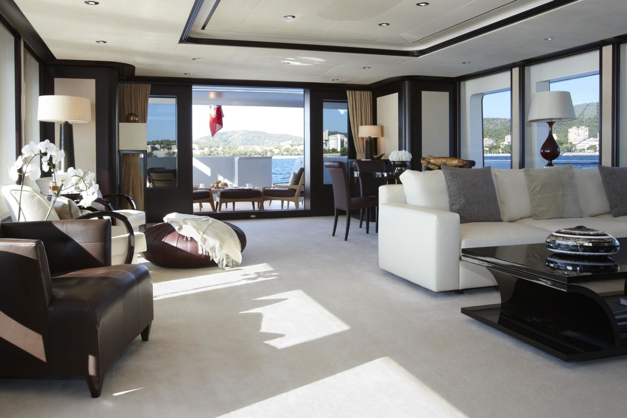 interno dell'yacht Megan