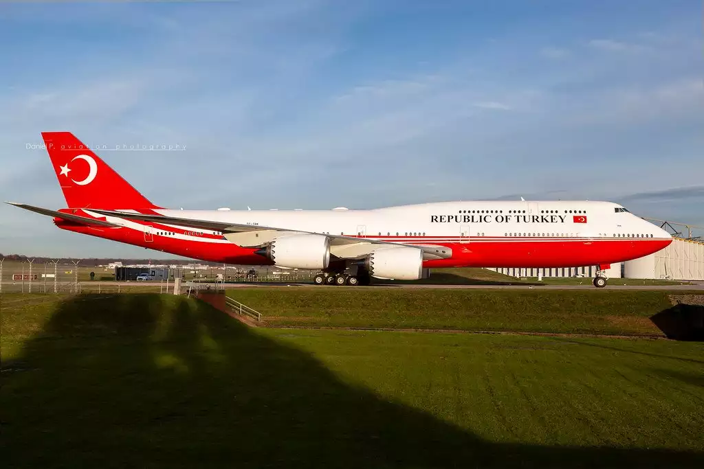 TC-TRK Boeing 747 BBJ Türk Hükümeti 