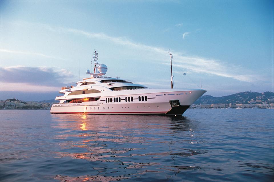 yacht Ambrosia – Benetti – 2006 – Ambrous Young