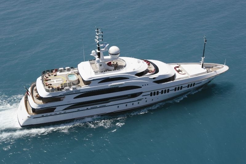 yat Ambrosia – Benetti – 2006 – Ambrous Young