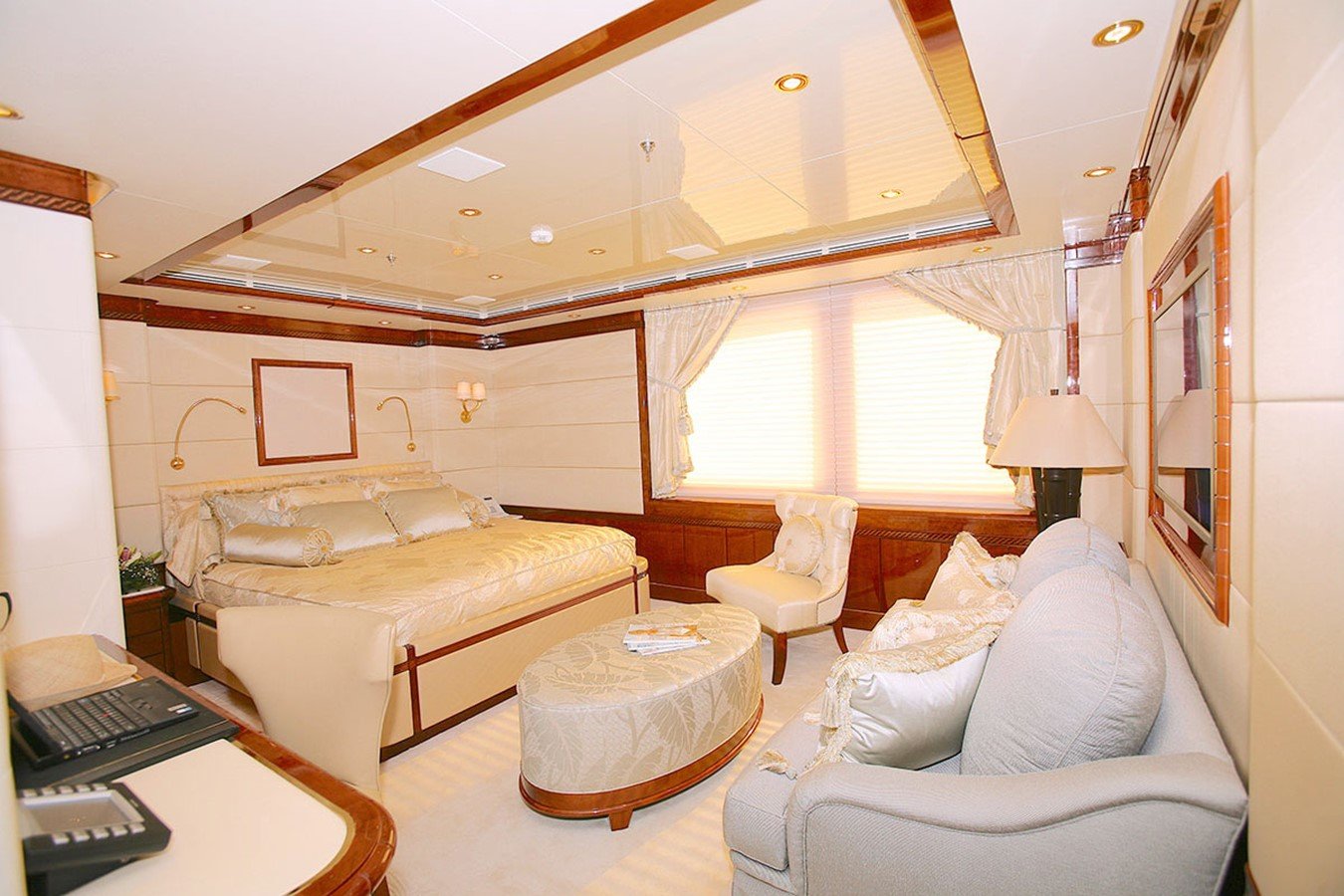 yacht Ambrosia interior
