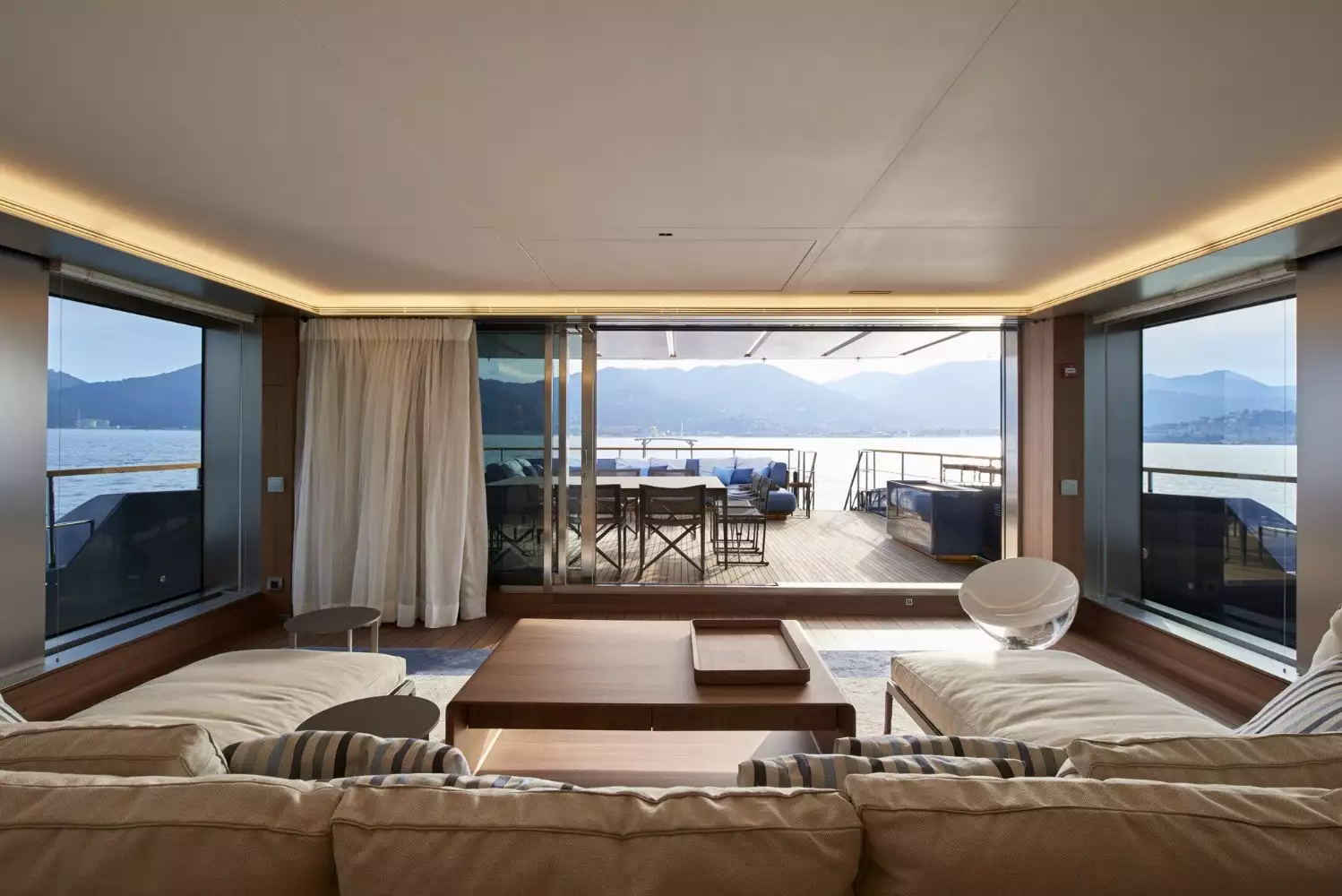 intérieur du yacht Amo