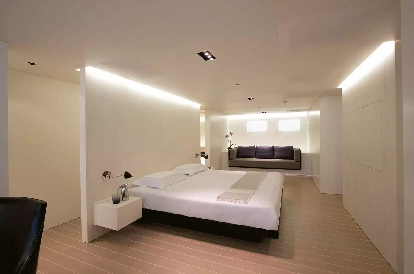 iate Baracuda Valetta interior 