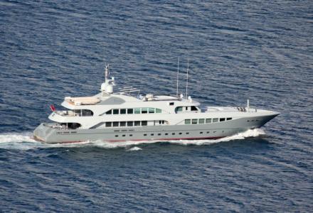 yacht Barbie – Al Jadal – 2006 – Unal Aysal 