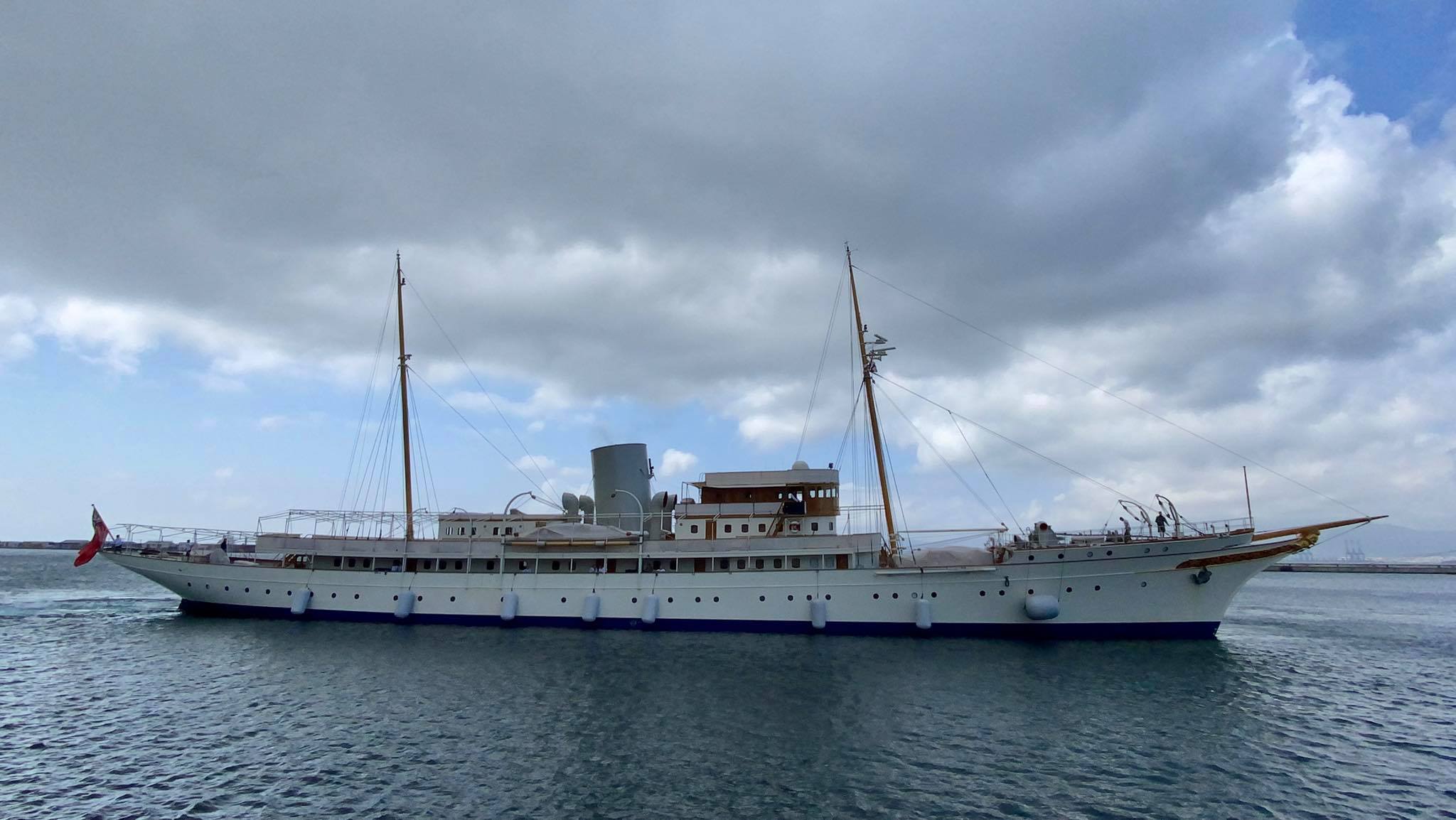 James Dyson's yacht NAHLIN sur Gibraltar