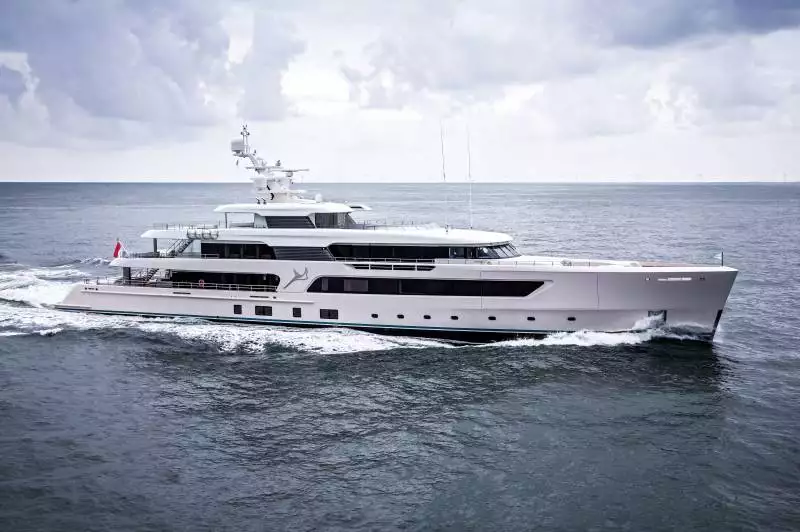 yat Samaya – Feadship – 2017 – Christine Shrestha Stern 