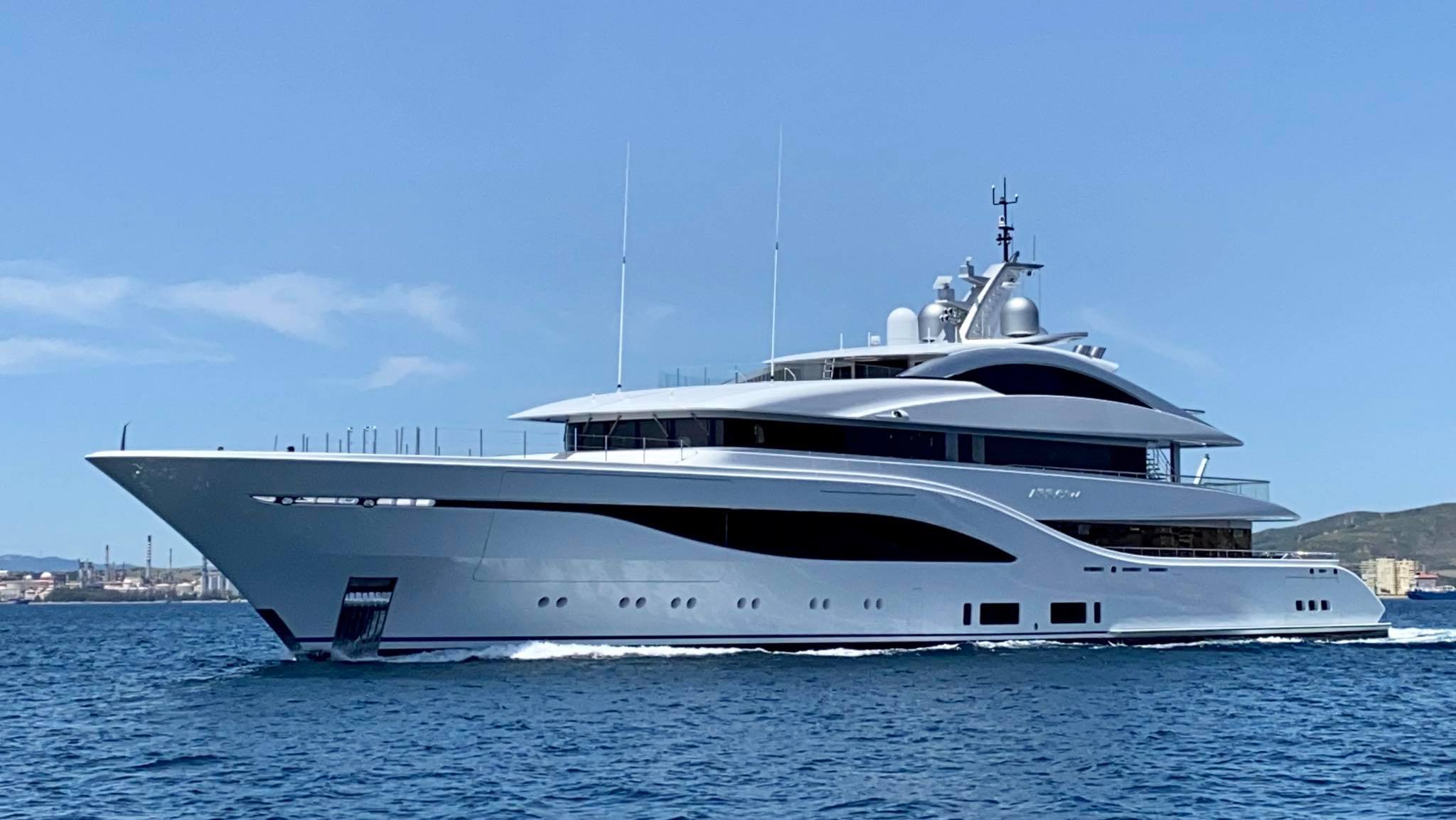 ARROW Yacht • Feadship • 2020 • owner Michael Platt 