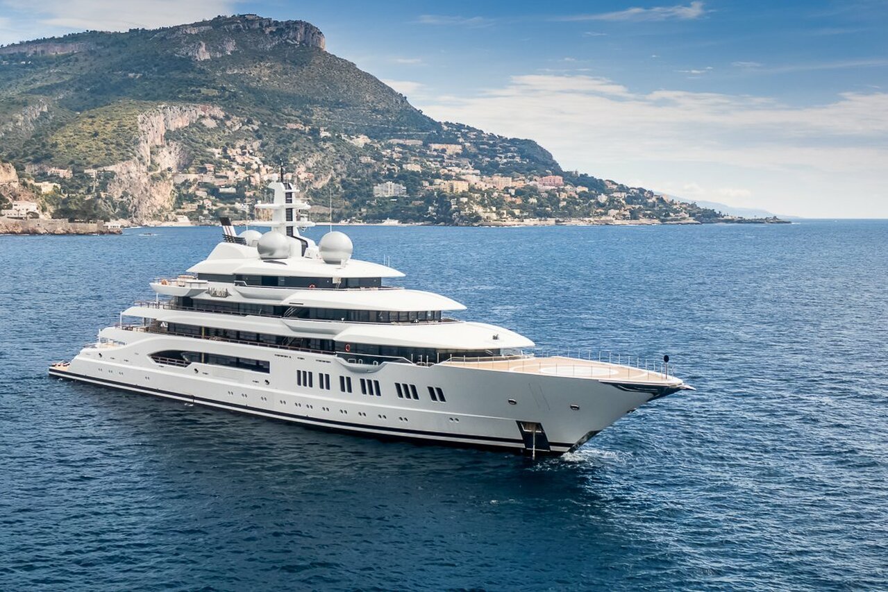 AMADEA Yacht • Lurssen • 2017 • Propriétaire Suleiman Kerimov