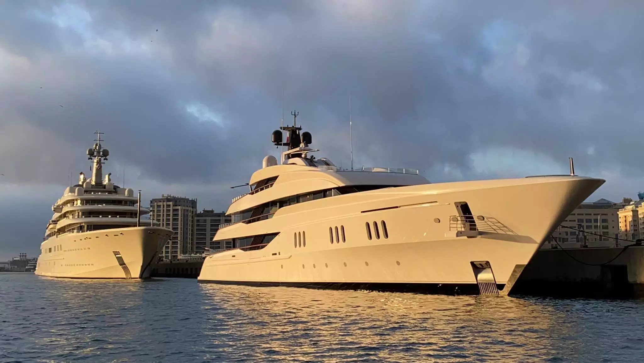 Яхта Vanish — Feadship — 2021 — владелец Ларри Ван Тюл