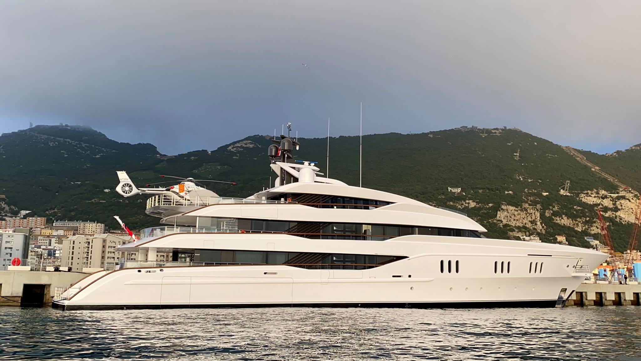 Yate Vanish – Feadship – 2021 – propietario Larry Van Tuyl