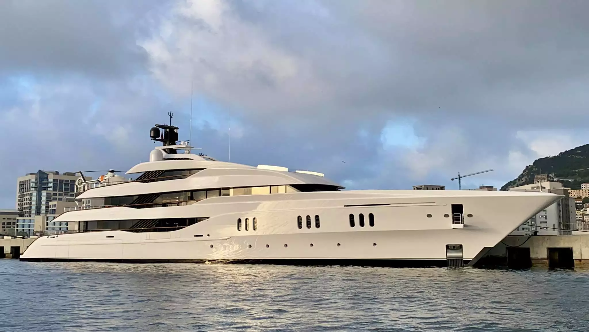 Яхта Vanish — Feadship — 2021 — владелец Ларри Ван Тюл