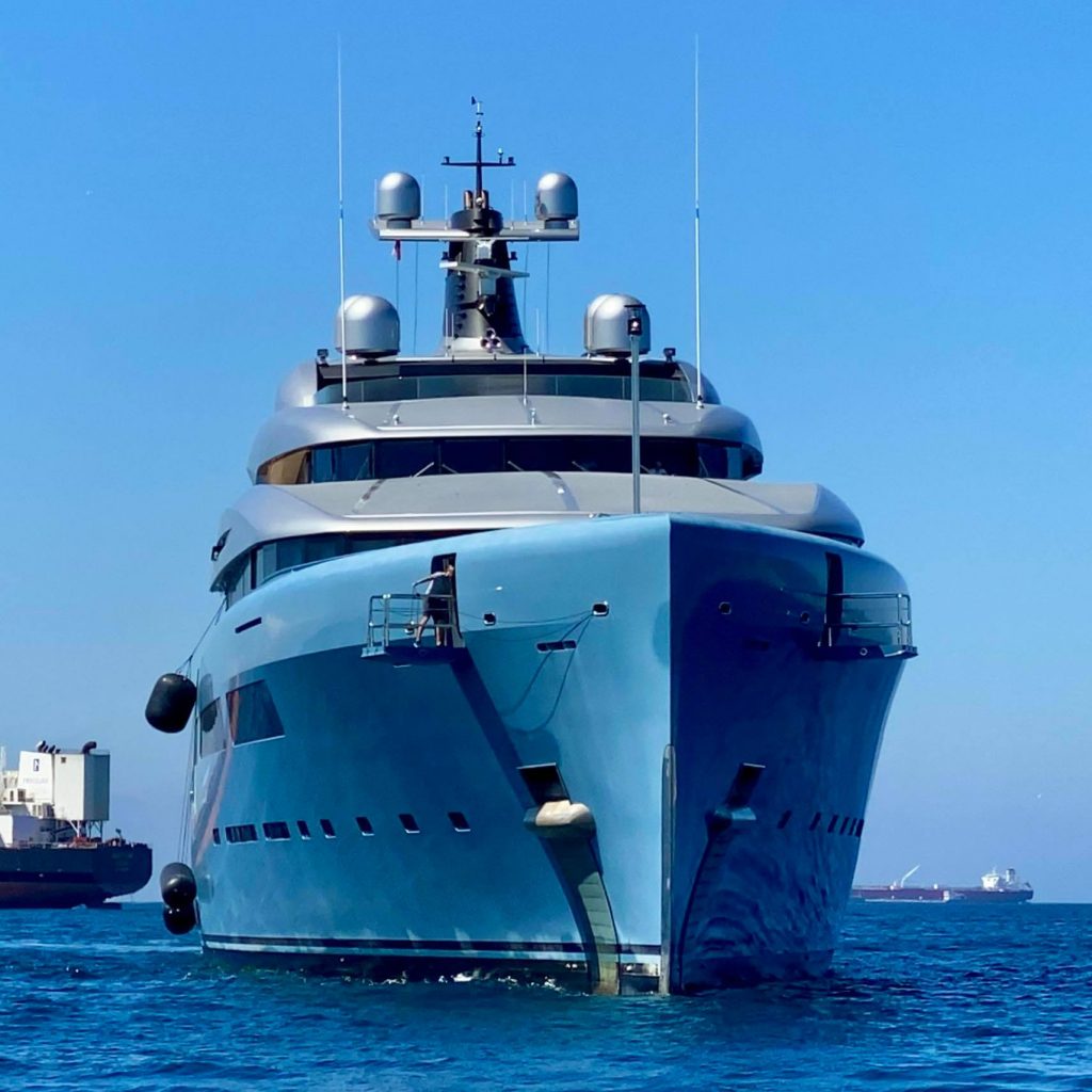 Aviva yacht – Abeking Rasmussen – 2017 – owner Joe Lewis