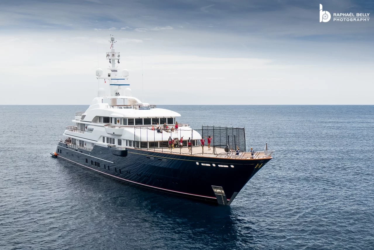 Hampshire II yat • Feadship • 2012 • sahibi Jim Ratcliffe