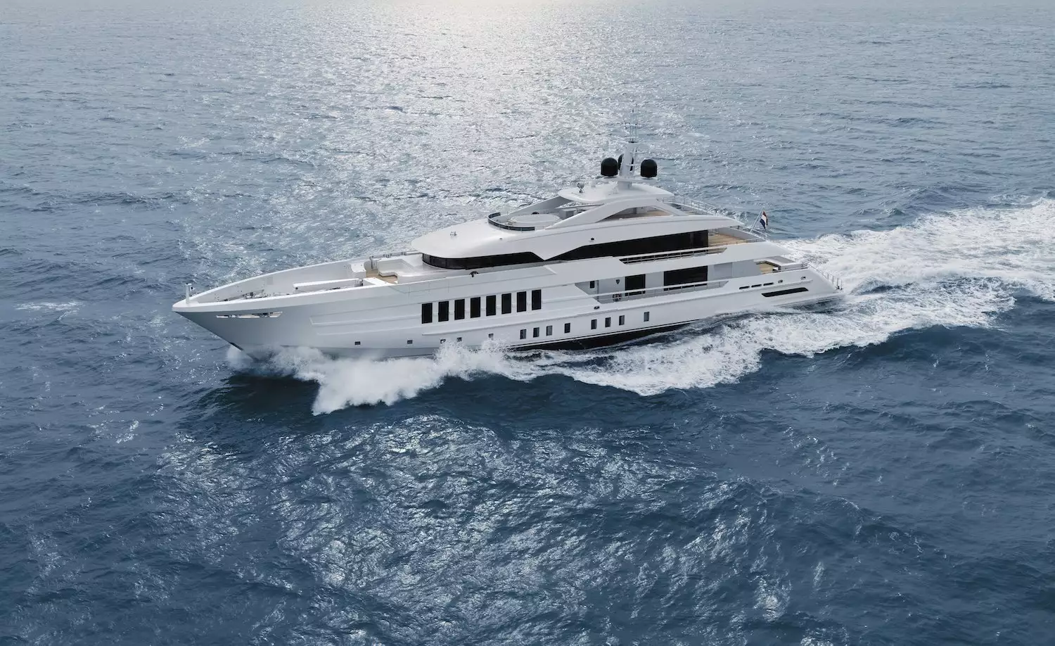 Yate MOSKITO – Heesen – 2021 – propietario Tom Morris