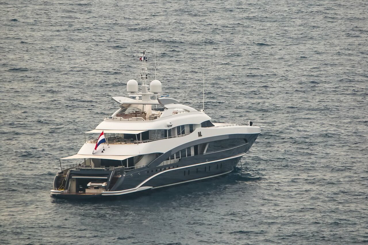 My Loyalty yacht – Heesen – 2016 – propriétaire Robert van der Wallen