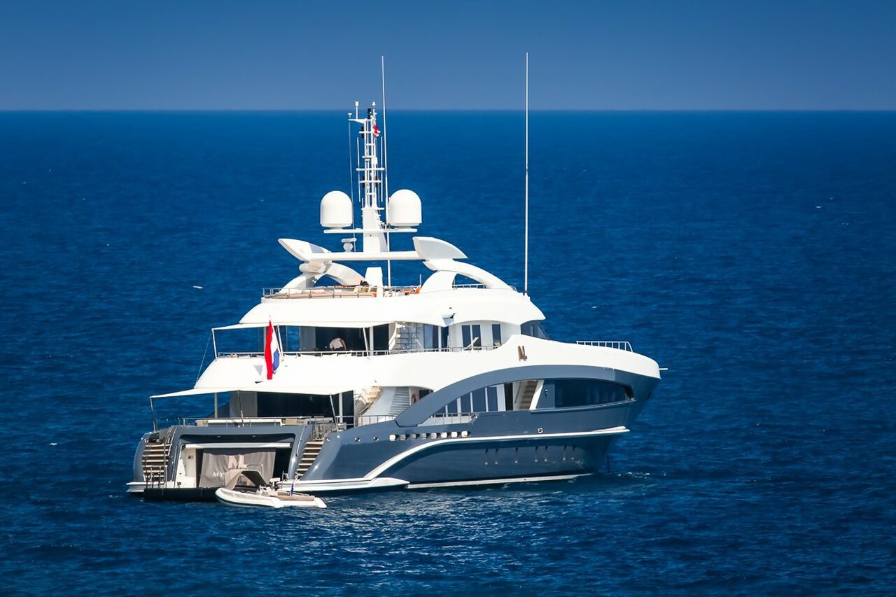 My Loyalty yacht – Heesen – 2016 – propriétaire Robert van der Wallen