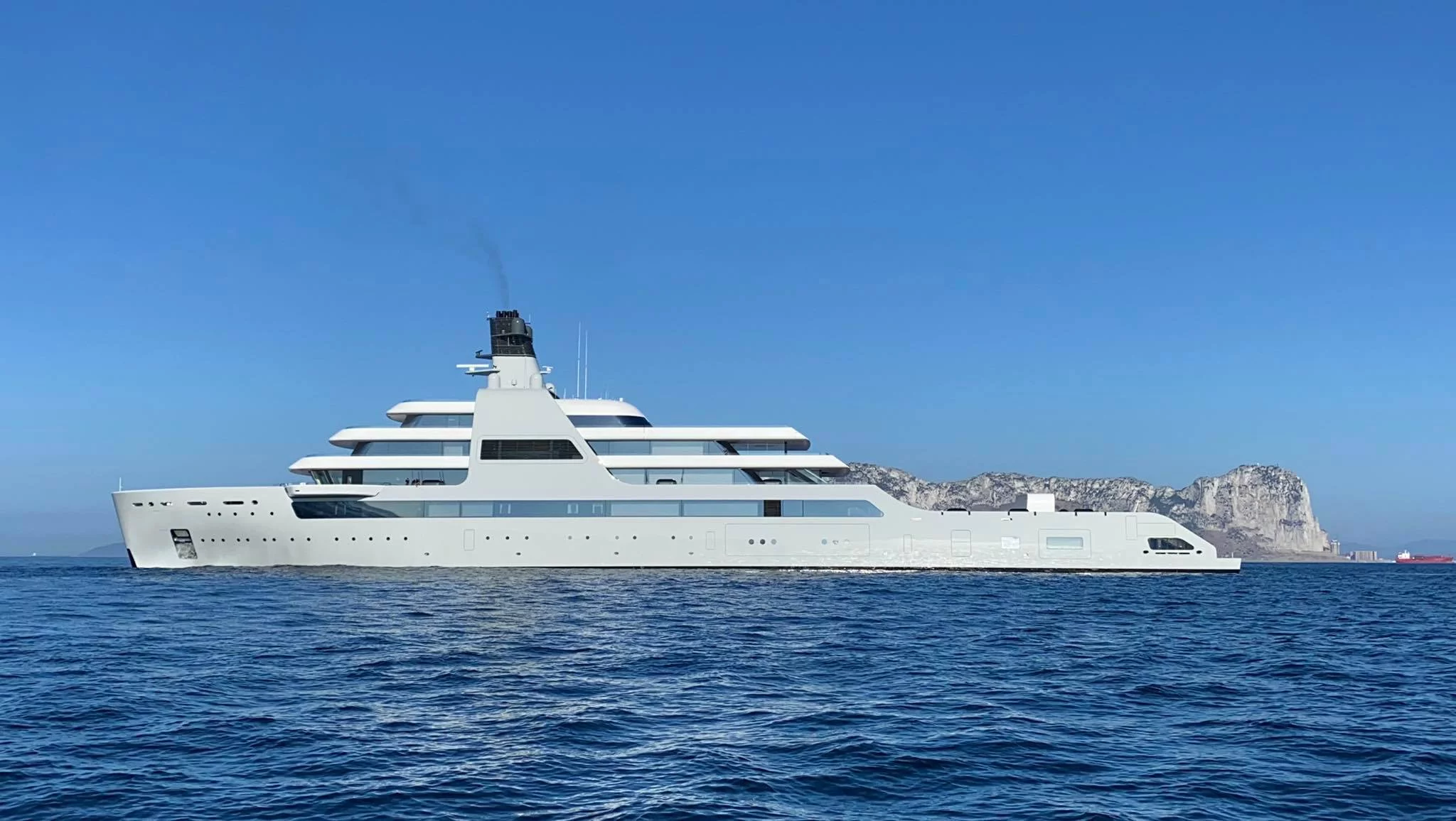 SOLARIS Yacht • Lloyd Werft • 2021 • proprietario Roman Abramovich