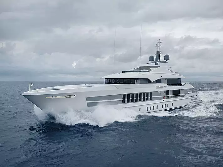 Yate Solemates – Heesen – 2020 – propietario Paul Fireman