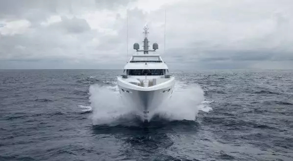 Yate Solemates – Heesen – 2020 – propietario Paul Fireman