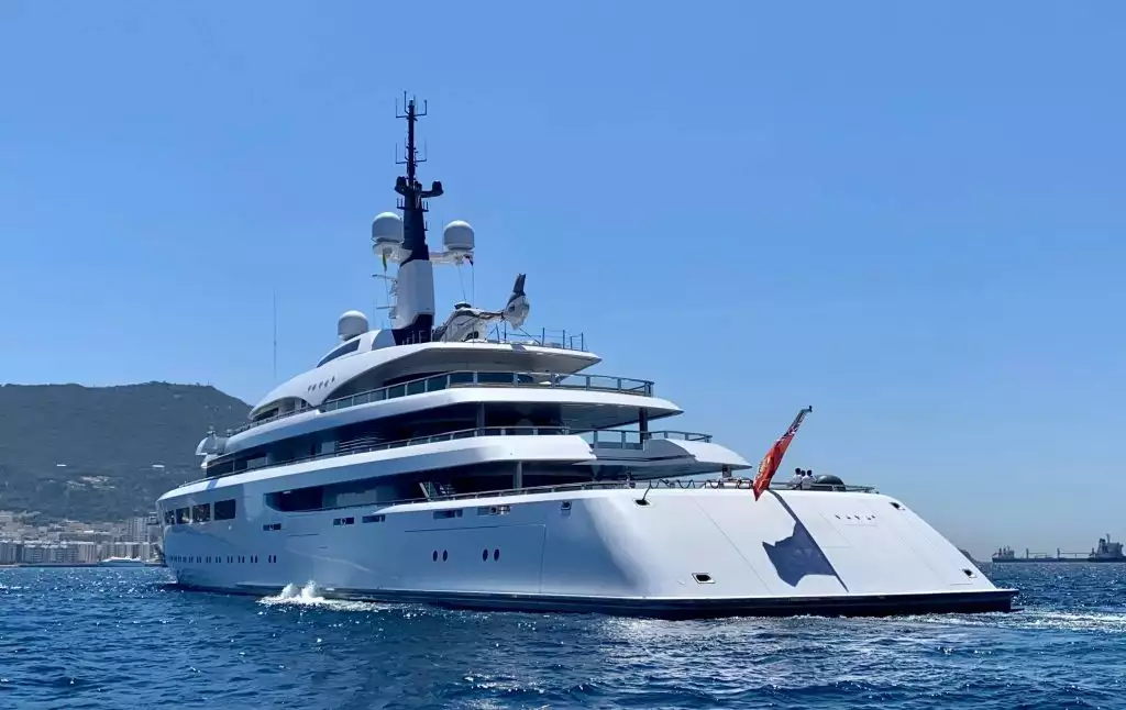 Yacht VAVA II – Devonport – 2012 – propriétaire Ernesto Bertarelli