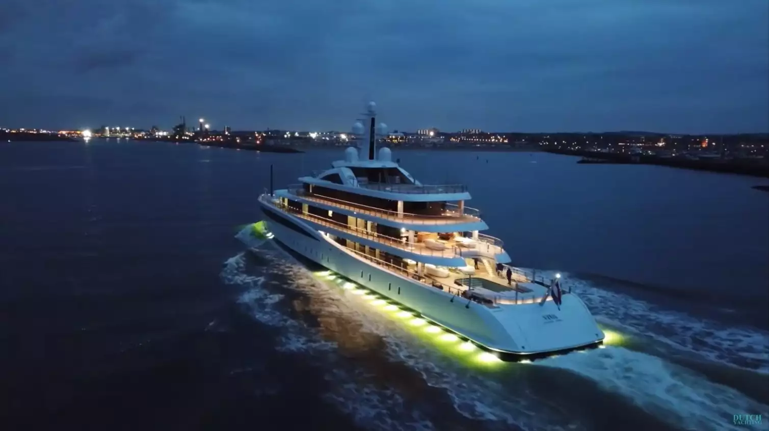 يخت VIVA • Feadship • 2021 • المالك فرانك فيرتيتا