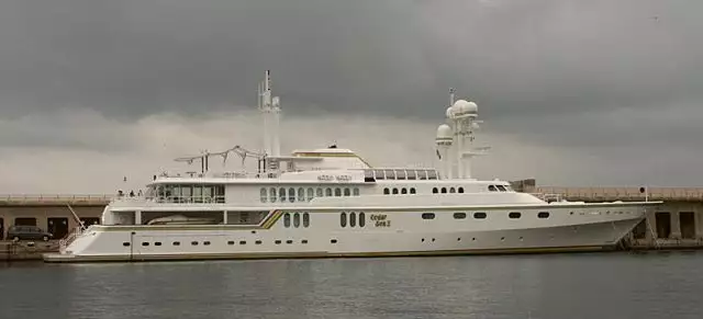 Cedar Sea jacht • Feadship • 1986 • eigenaar Robert Mouawad