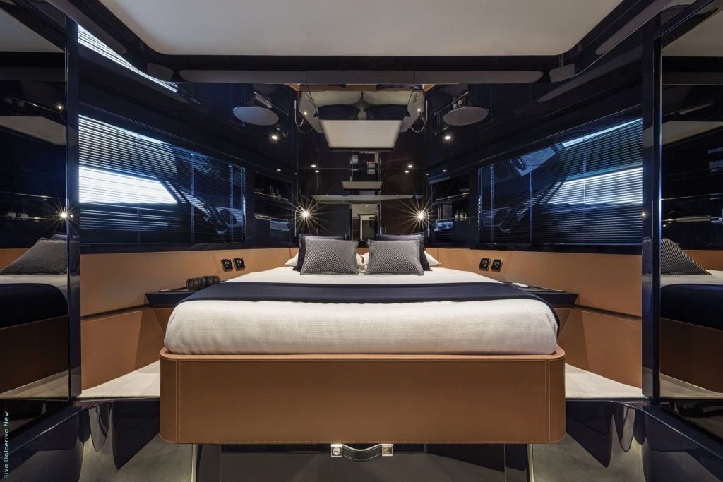 yacht Monza interior – Riva Dolceriva