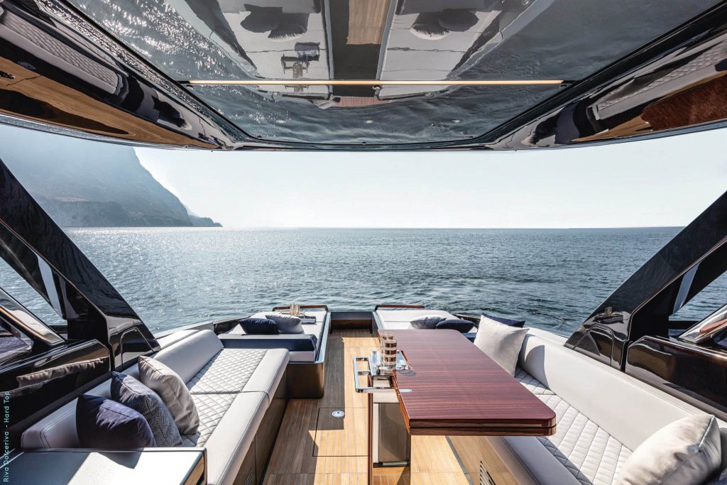 Interior del yate Monza - Riva Dolceriva