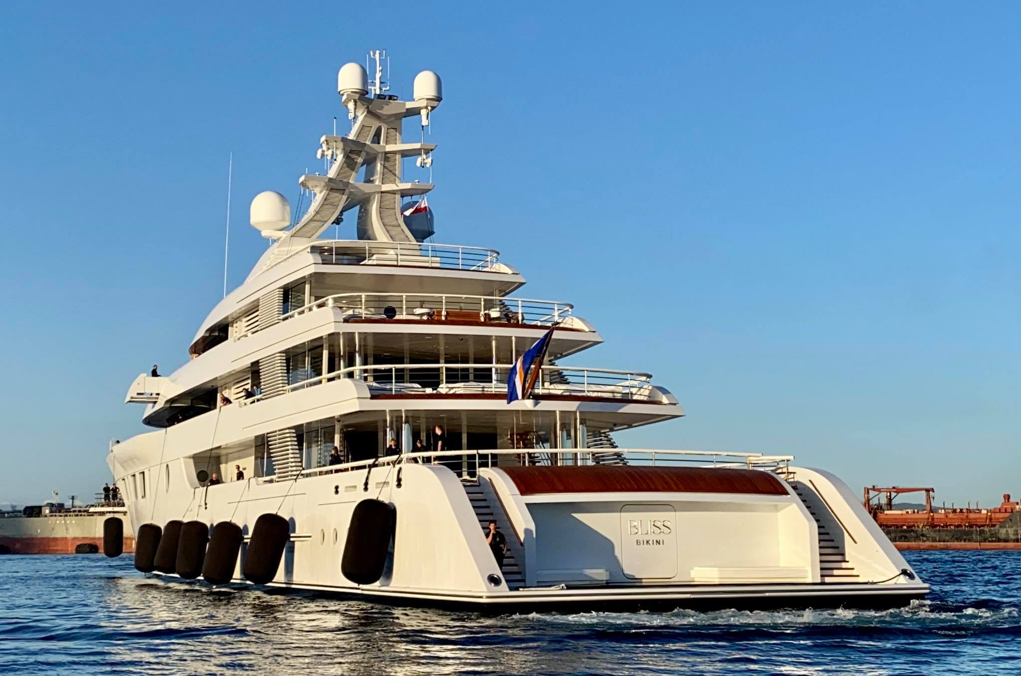 BLISS Yacht • Feadship • 2021 • Владелец Эван Шпигель