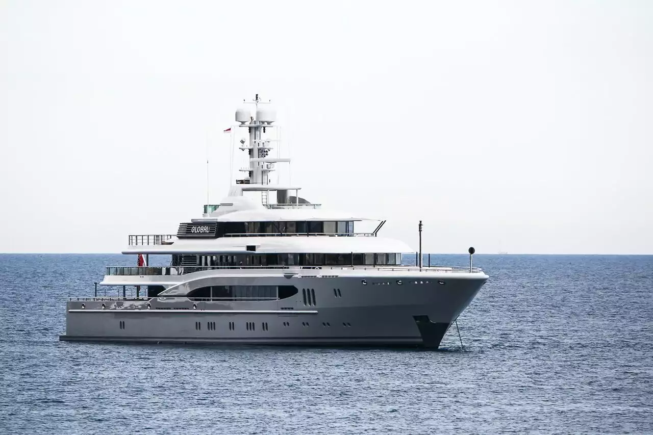 GLOBAL Yacht • Lurssen • 2007 • Owner Lars Windhorst