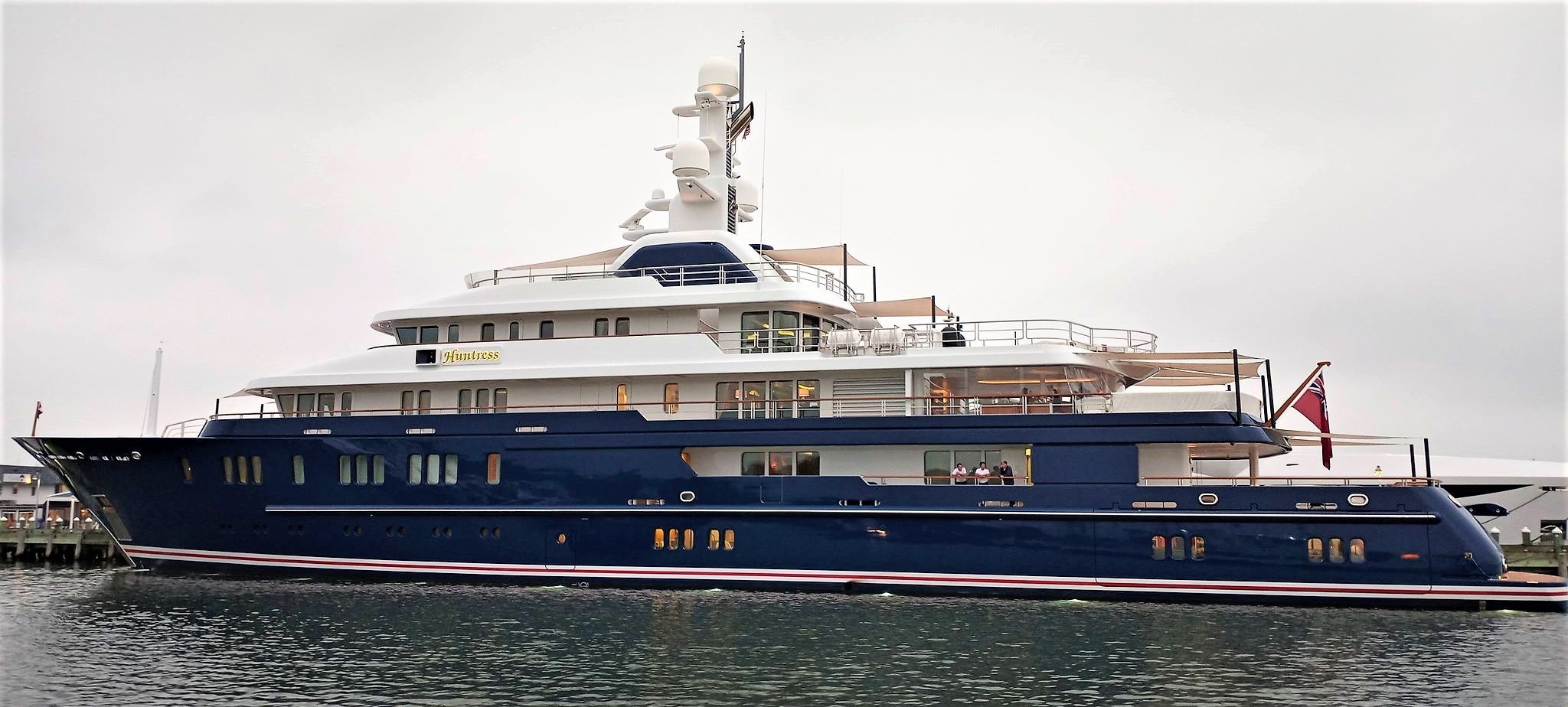 HUNTRESS Yacht - Lurssen - 2009 - propietario George Argyros