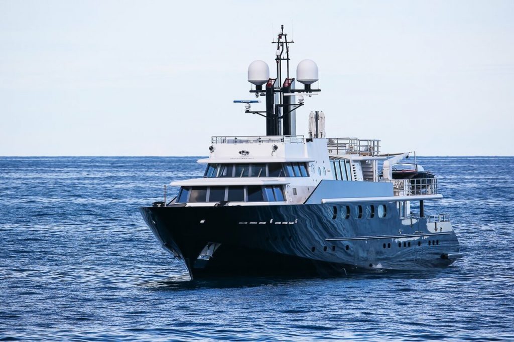 roberto de guardiola yacht