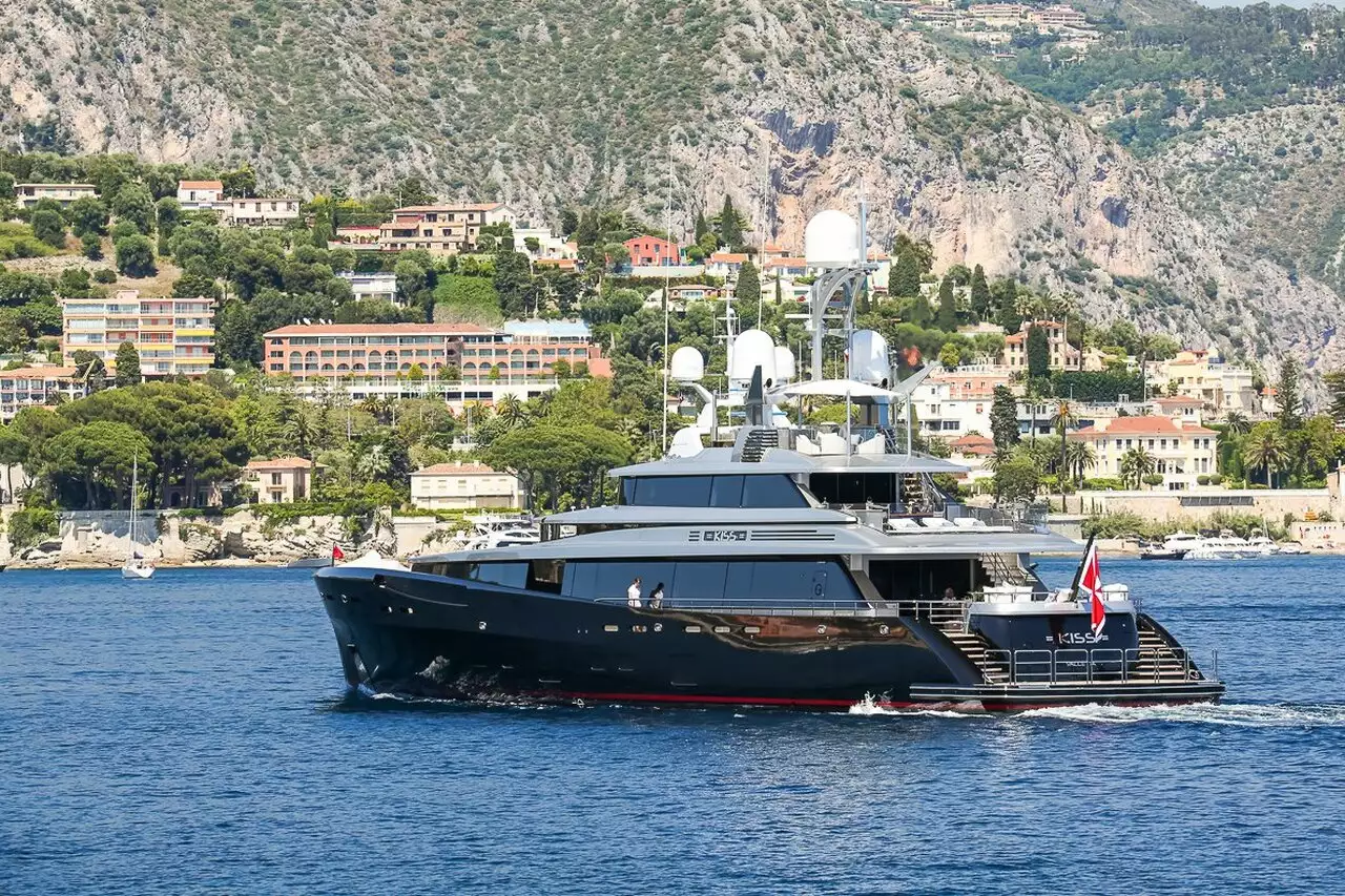 KISS Yacht • Feadship • 2015 • proprietário Rudolf Booker