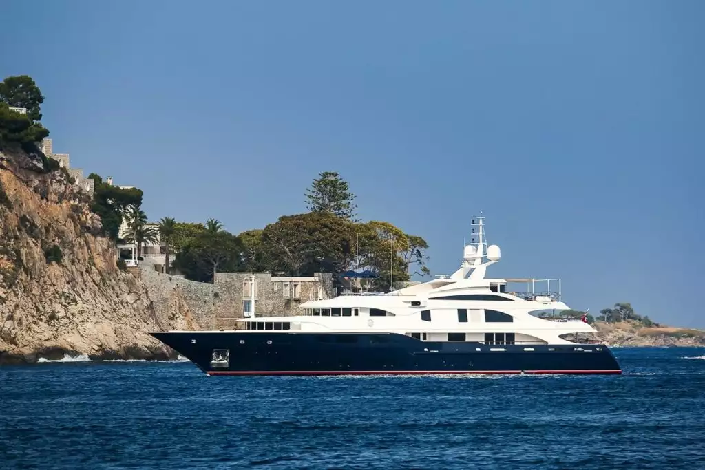 LADY MICHELLE Yacht – Benetti – 2003 – Propriétaire Mike Fernandez