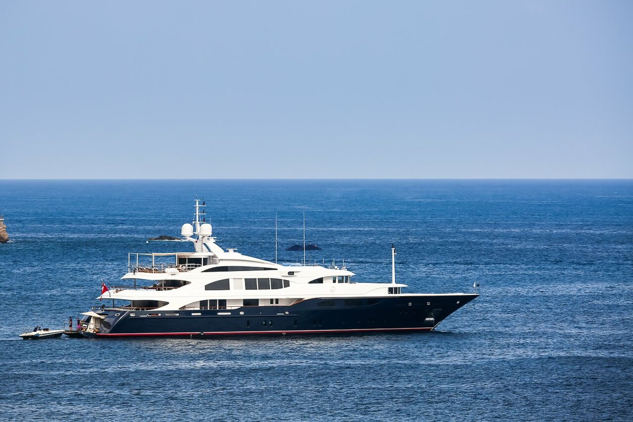 Yate LADY MICHELLE – Benetti – 2003 – Propietario Mike Fernandez 