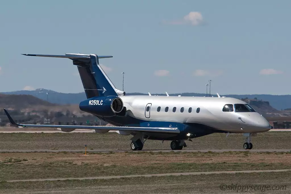 N250LC — Embraer — Форрест Престон