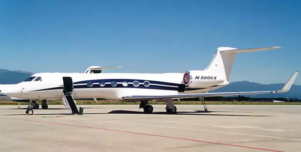 N5000X – Gulfstream GV – Натан Мирвольд