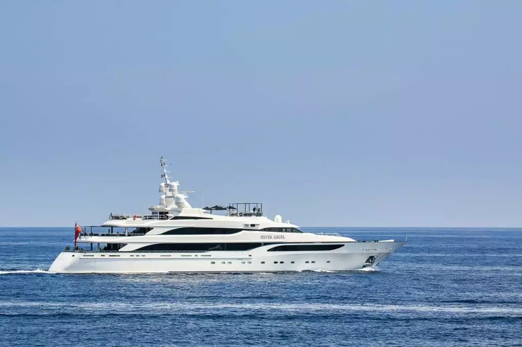 Iate SILVER ANGEL – Benetti – 2009 – proprietário Richard Caring