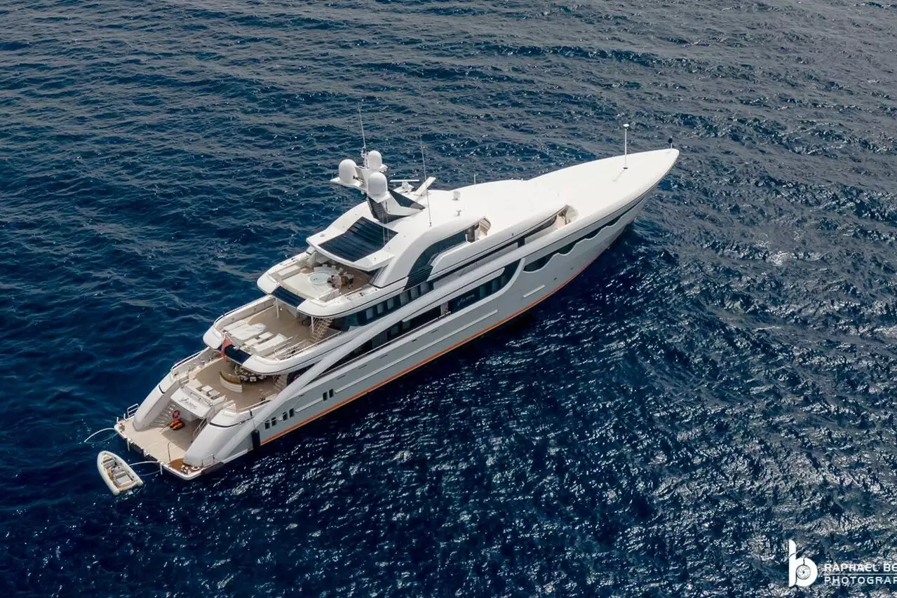 STARLUST Yacht (Yükselen) • Abeking Rasmussen • 2020 • sahibi Ivan Shabalov
