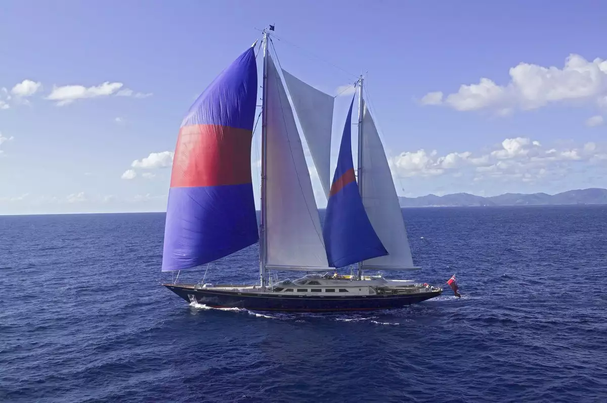 SY Andromeda La Dea - Perini Navi - 1990 - propriétaire Charles Darby