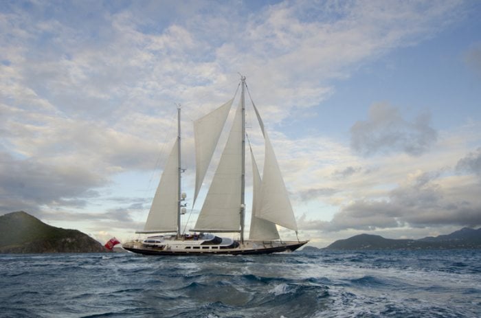 SY Andromeda La Dea - Perini Navi - 1990 - propriétaire Charles Darby