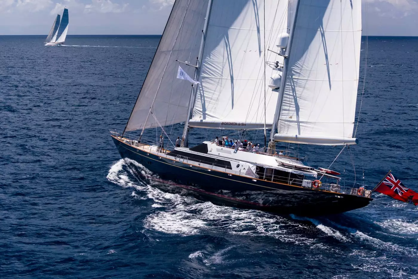 SY Andromeda La Dea – Perini Navi – 1990 – proprietário Charles Darby