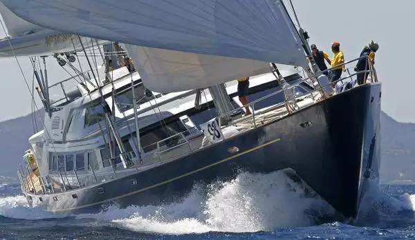 SY Andromeda La Dea - Perini Navi - 1990 - propriétaire Charles Darby