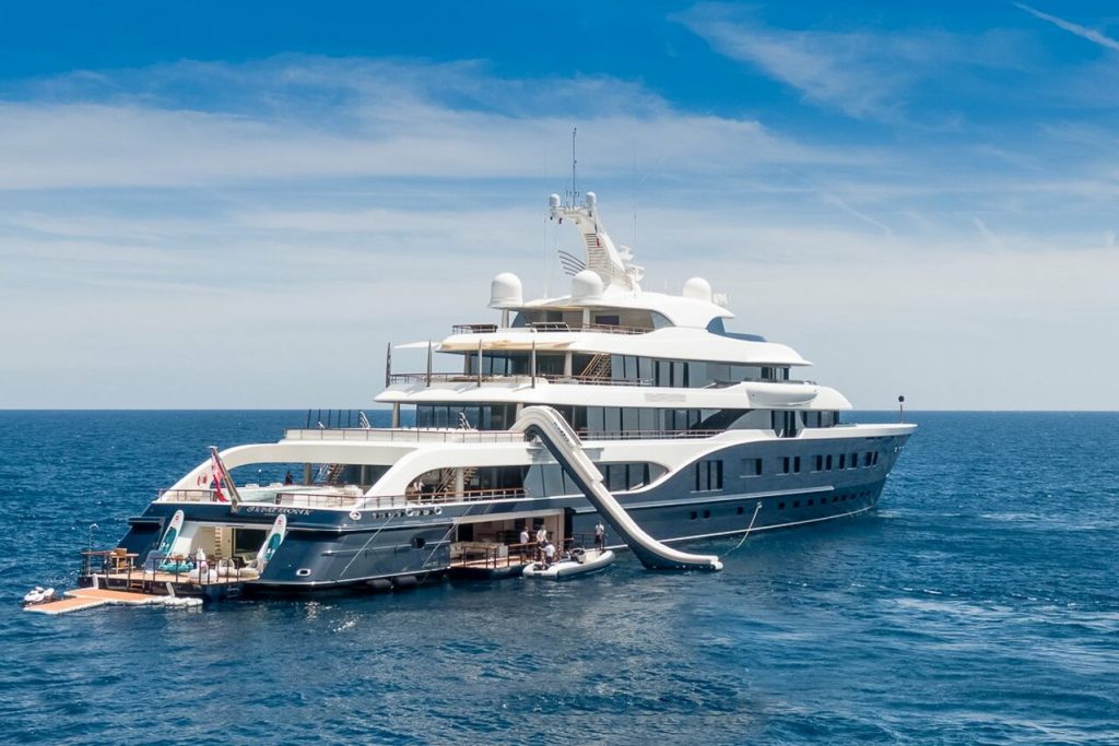 THE FRENCH BILLIONAIRE YACHT OWNED BY BERNARD ARNAULT IS IN