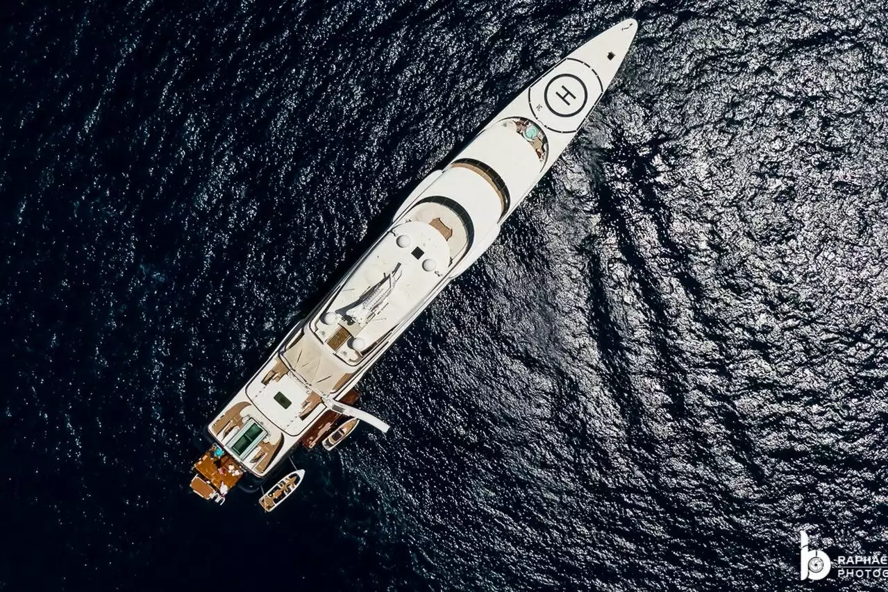 Yate SYMPHONY • Feadship • 2015 • propietario Bernard Arnault