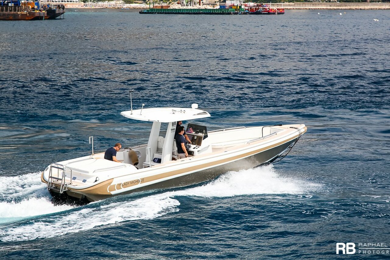 Tender To yacht Lady Michelle (Chase 38) - 11m - Novurania