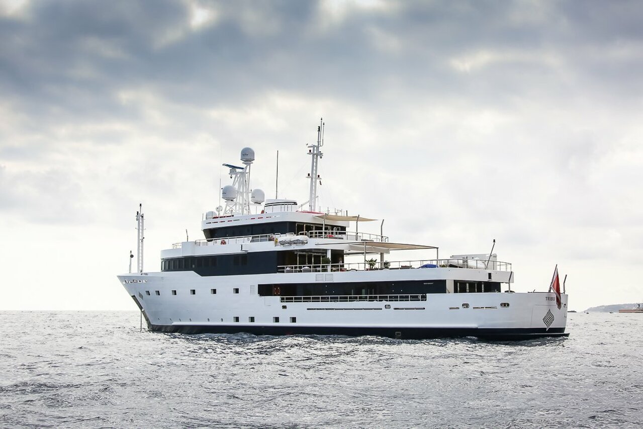 Yate Tribu – Mondomarine – 2007 – Luciano Benetton