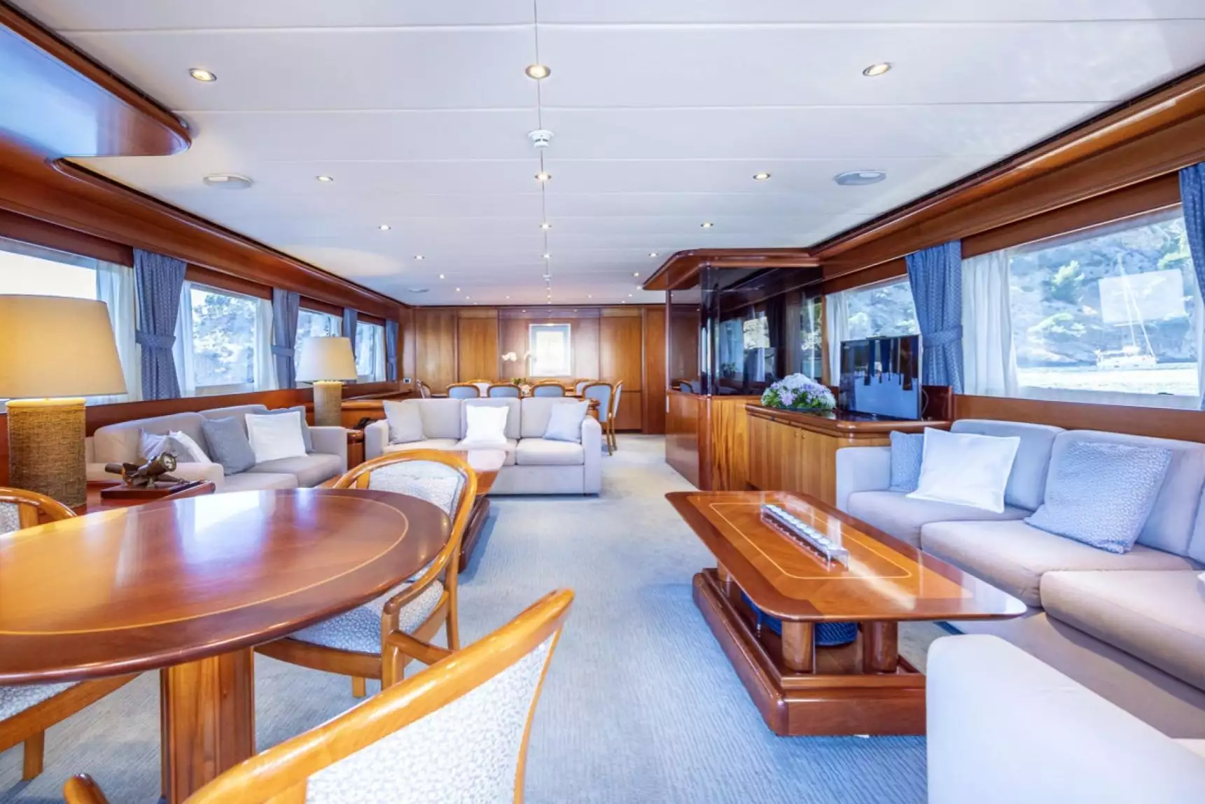 pour yacht ALCOR intérieur