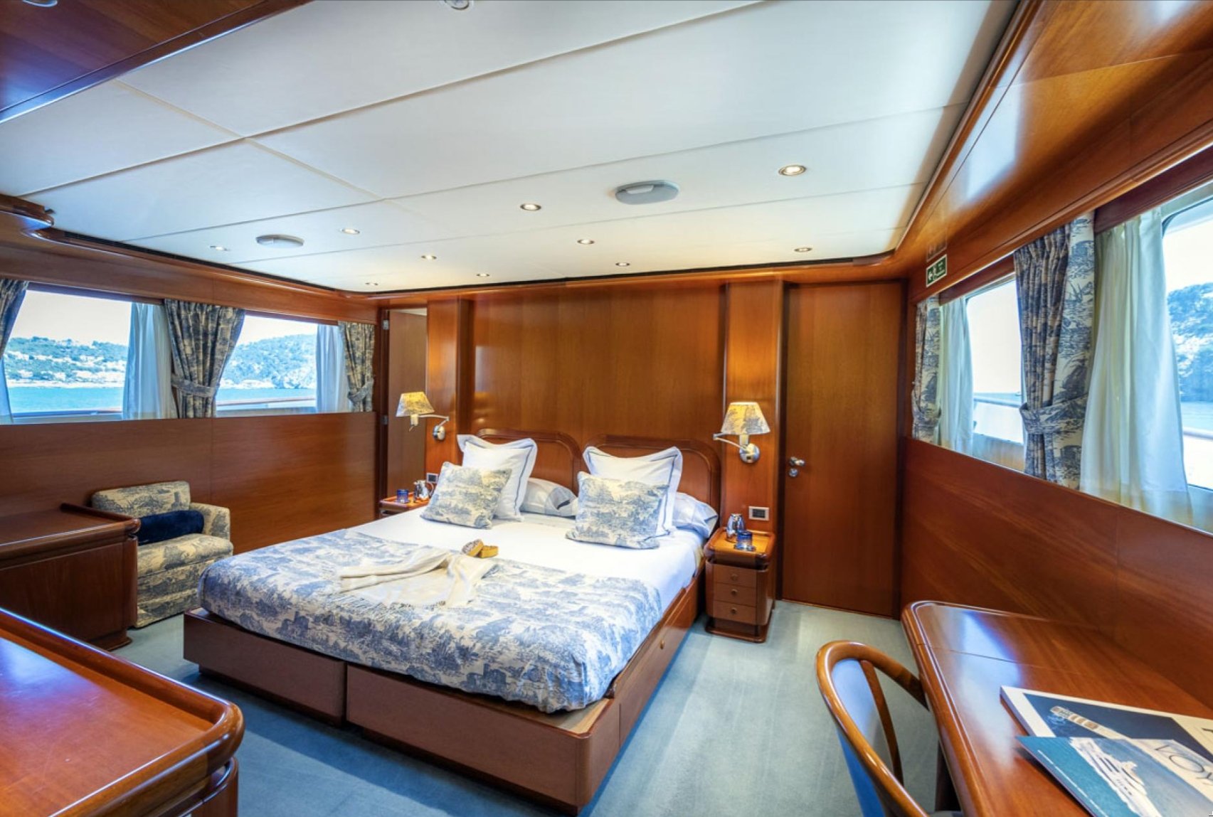 interno dell'yacht ALCOR