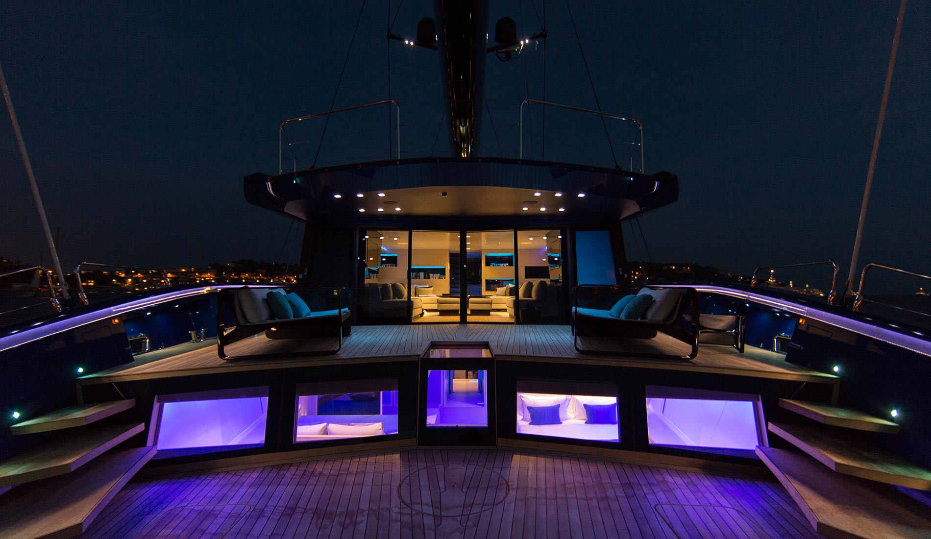 yacht Better Place interior